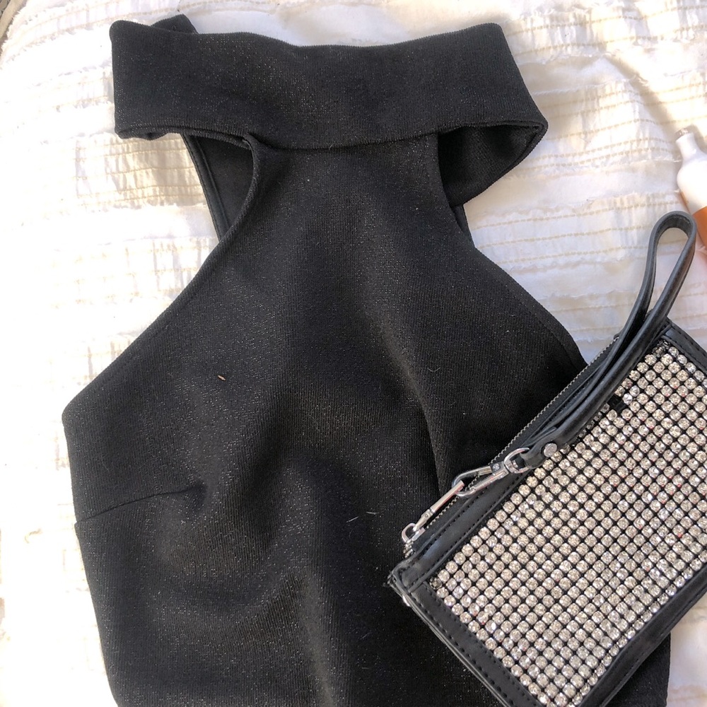 Adorable turtle neck with bling handbag!